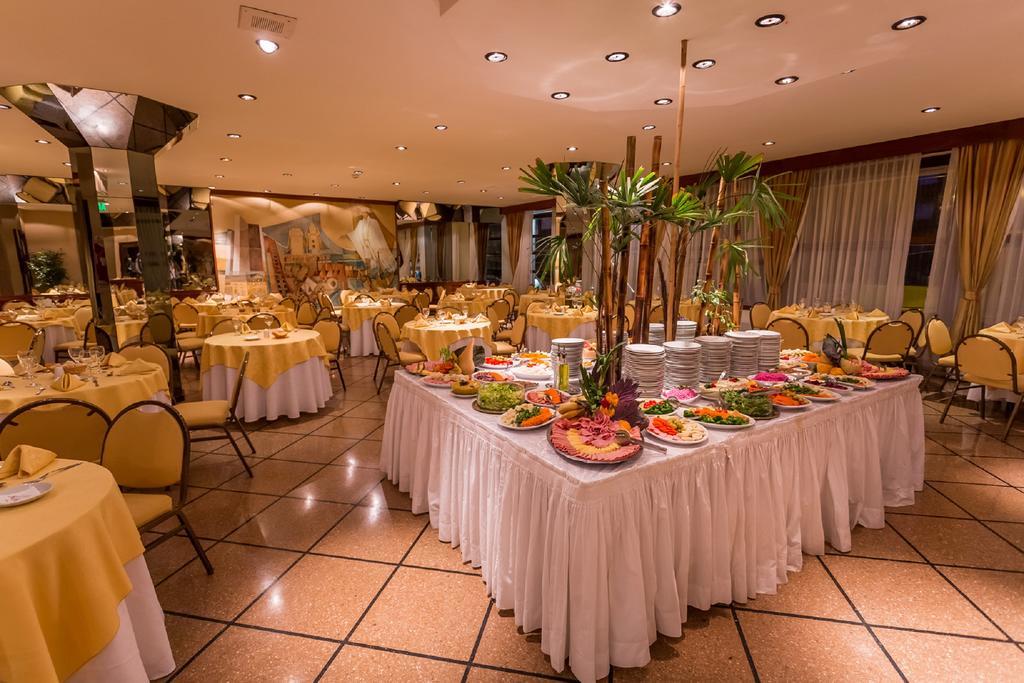 Astor 4*